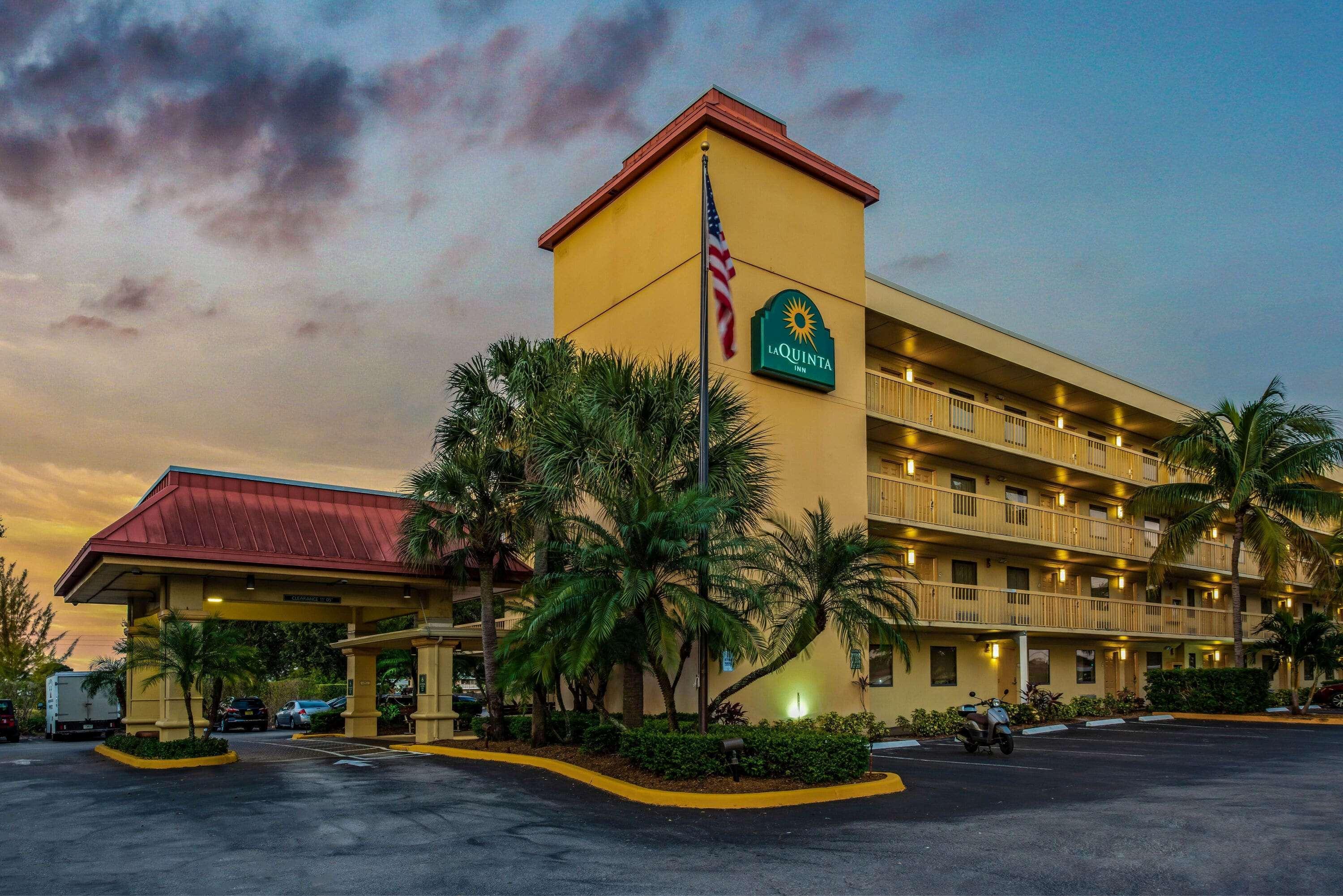 La Quinta Inn By Wyndham West Palm Beach - Florida Turnpike מראה חיצוני תמונה