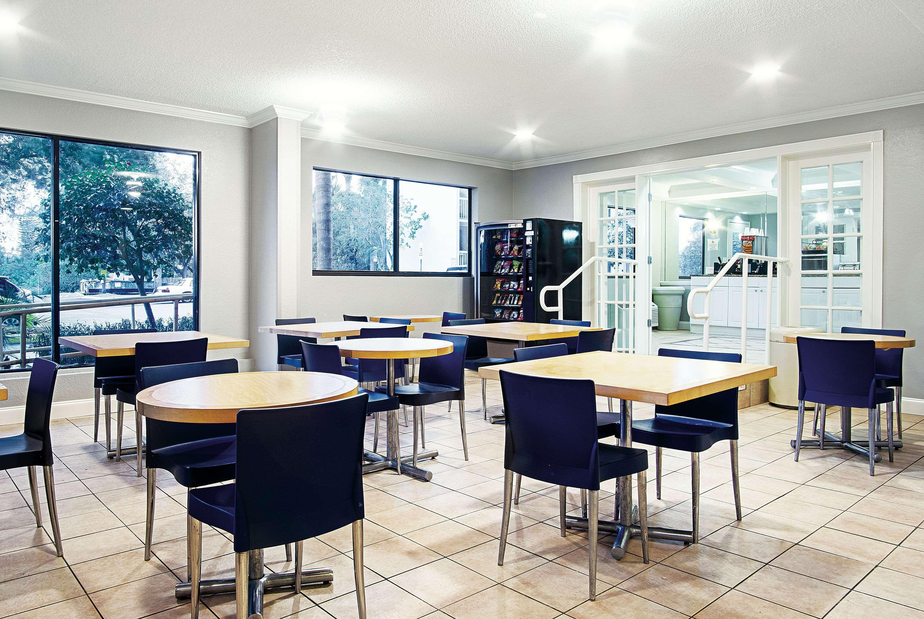 La Quinta Inn By Wyndham West Palm Beach - Florida Turnpike מראה חיצוני תמונה