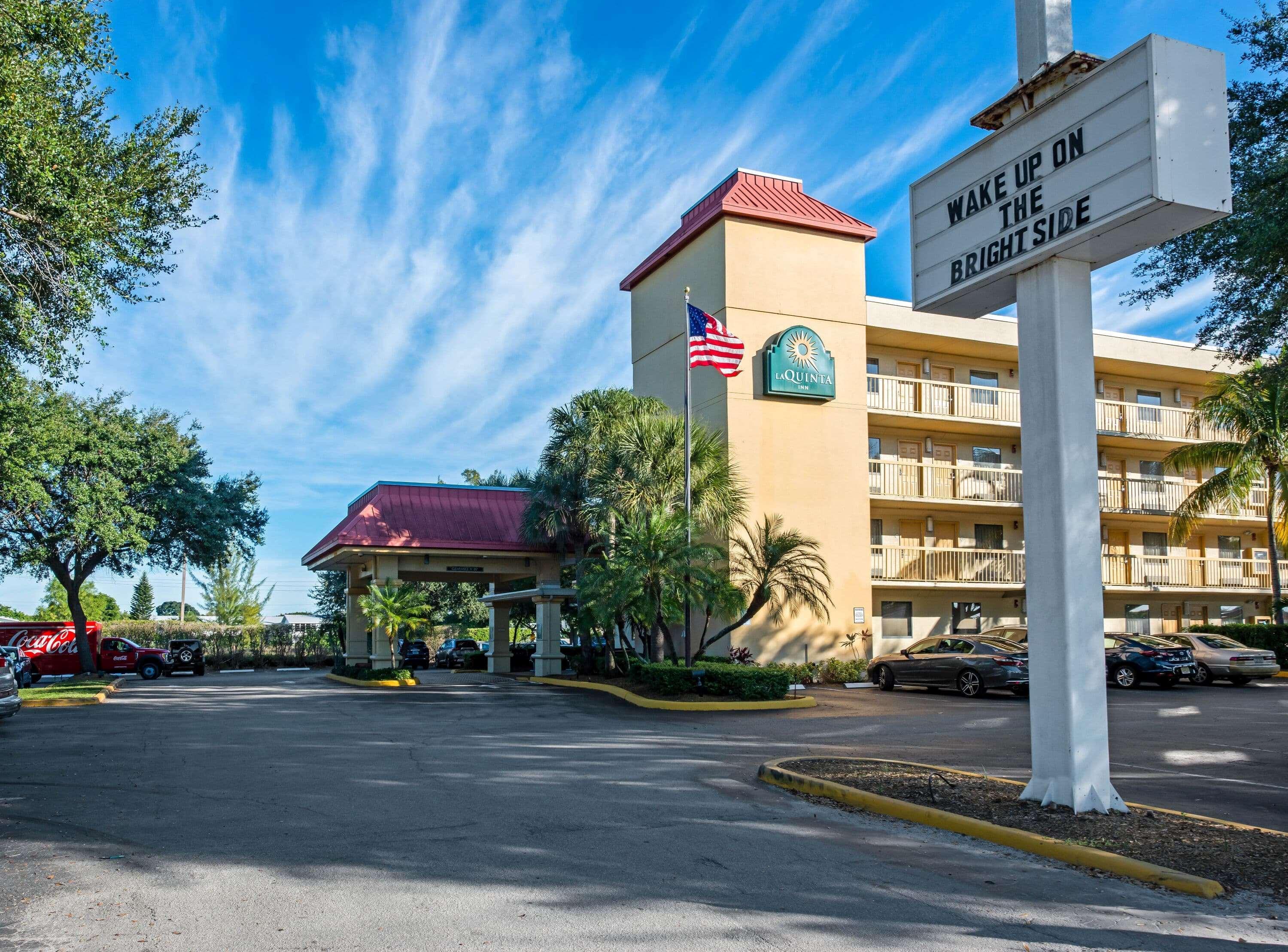 La Quinta Inn By Wyndham West Palm Beach - Florida Turnpike מראה חיצוני תמונה