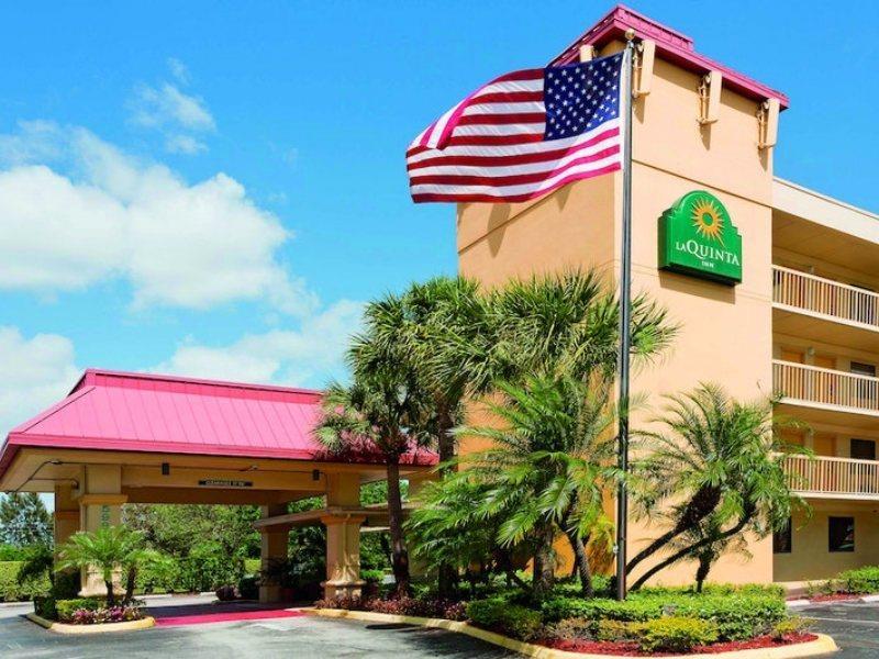 La Quinta Inn By Wyndham West Palm Beach - Florida Turnpike מראה חיצוני תמונה